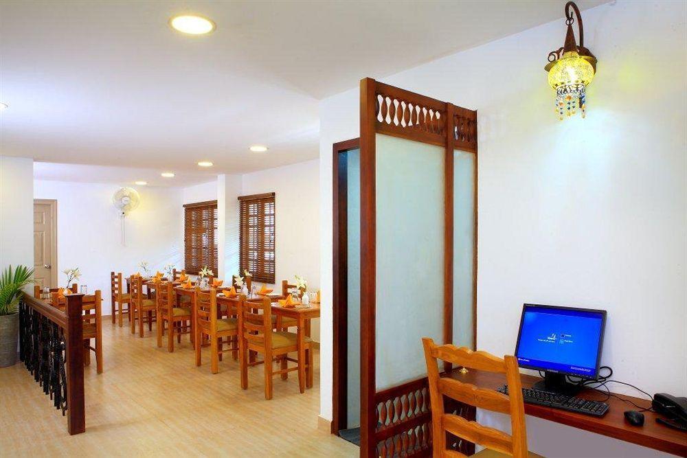 Abad Pepper Route Hotel Kochi Екстериор снимка