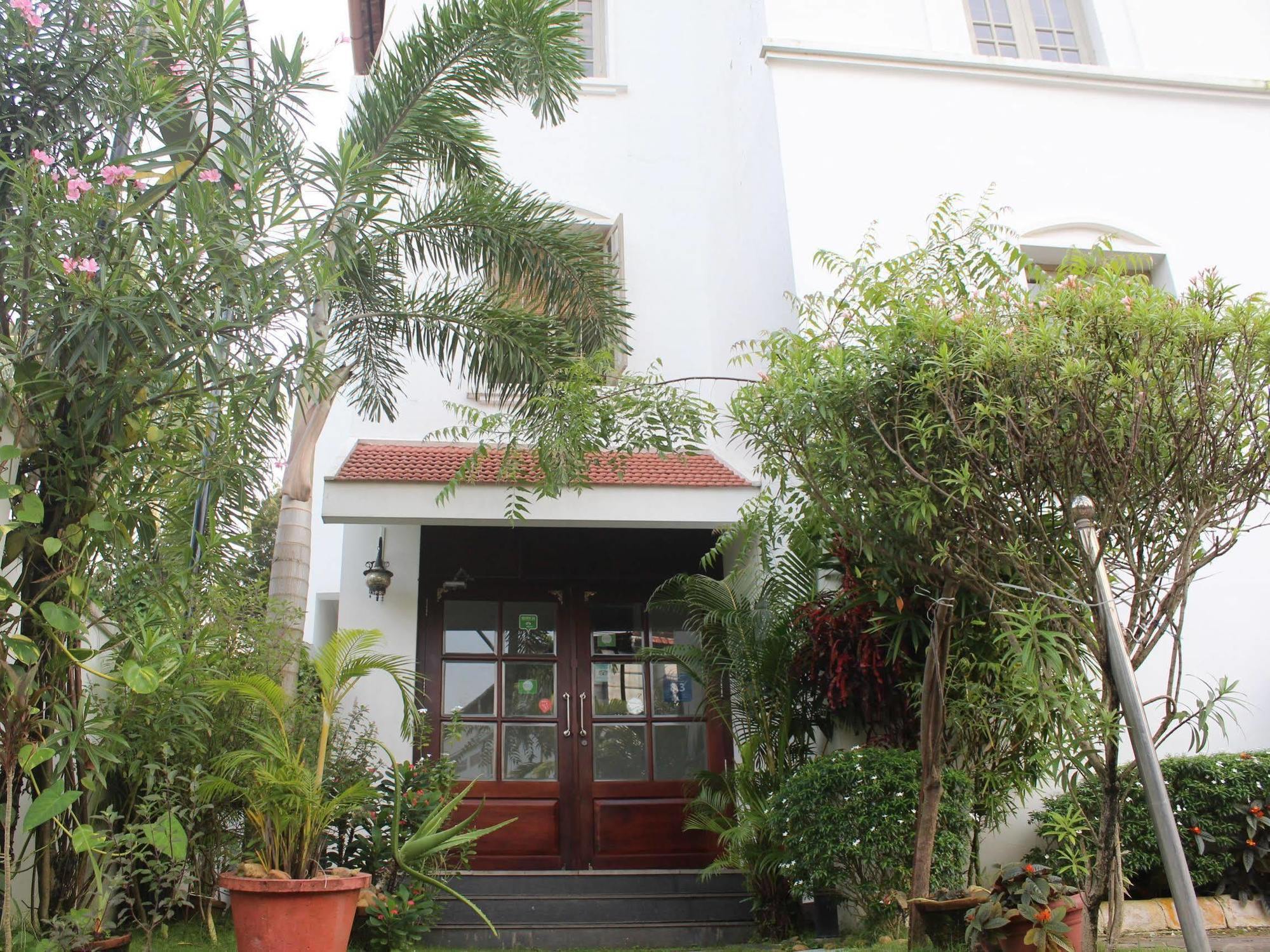 Abad Pepper Route Hotel Kochi Екстериор снимка